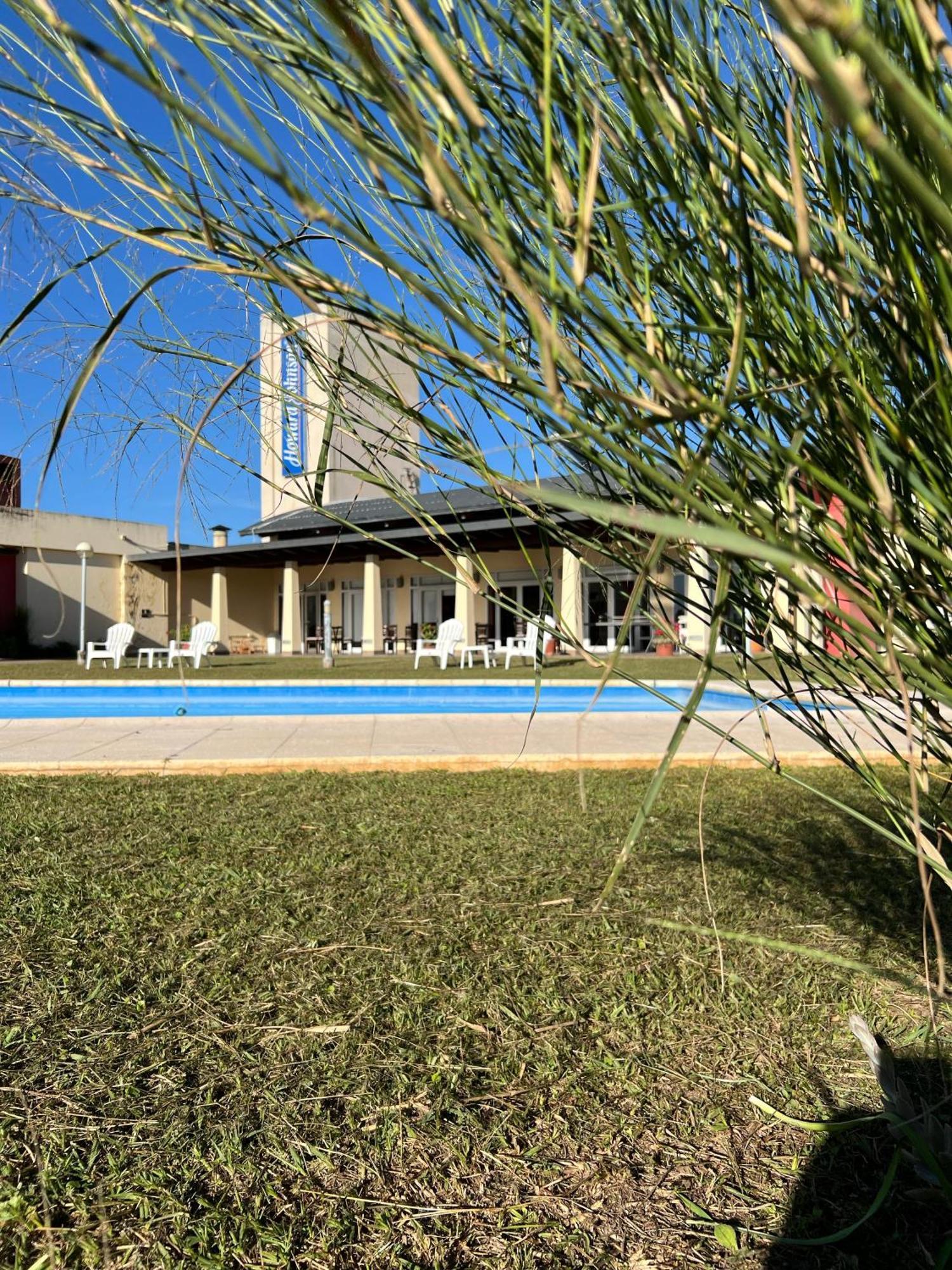 Howard Johnson Inn Rosario De La Frontera Exteriör bild