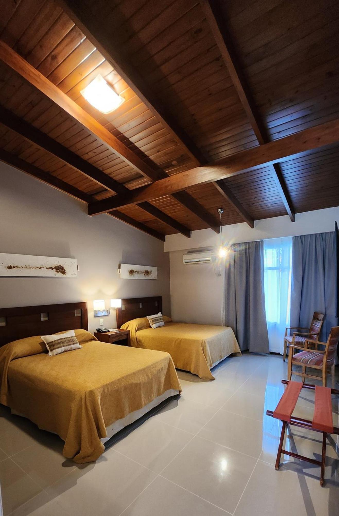 Howard Johnson Inn Rosario De La Frontera Exteriör bild