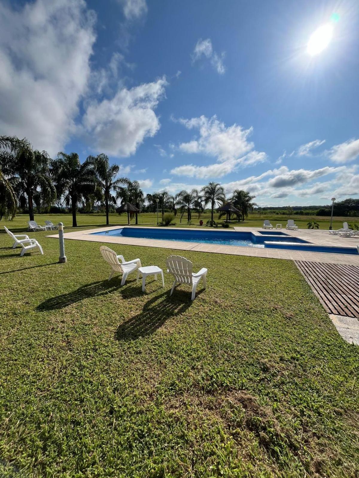 Howard Johnson Inn Rosario De La Frontera Exteriör bild