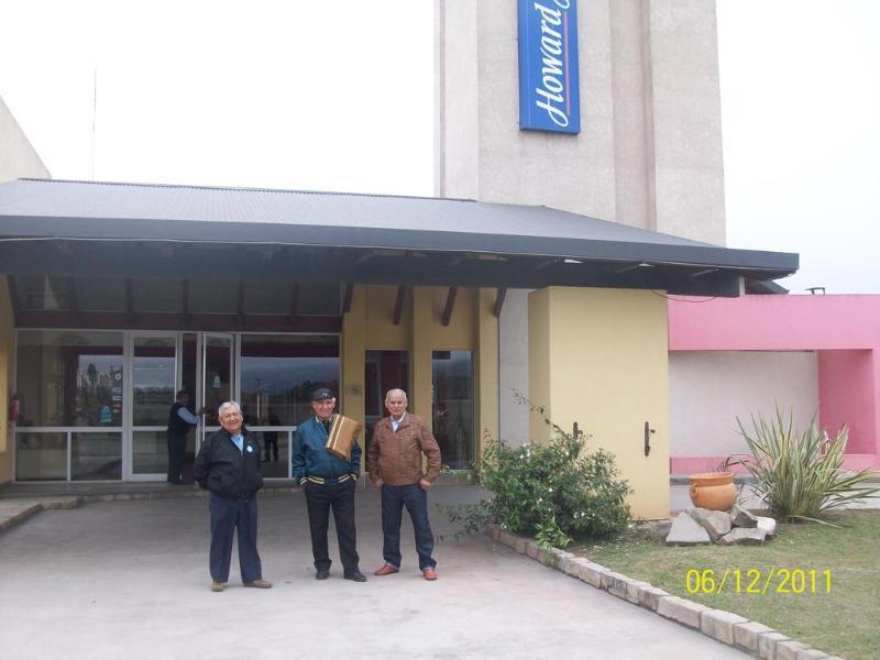 Howard Johnson Inn Rosario De La Frontera Exteriör bild